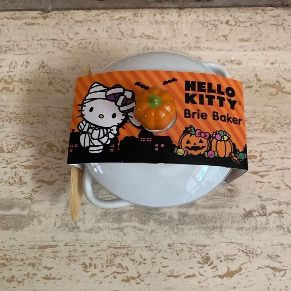 NIB Hello Kitty Halloween Brie baker mummy design sanriocore halloweencore